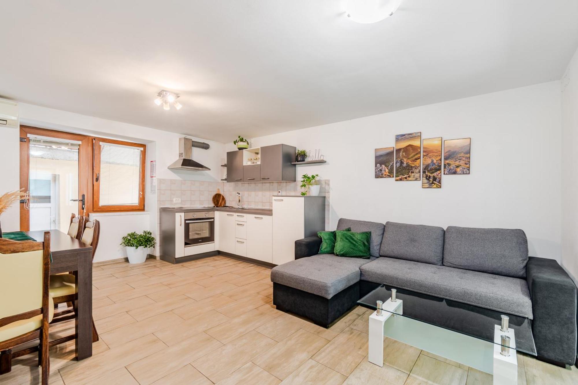 Apartmaji Mausi Apartamento Bovec